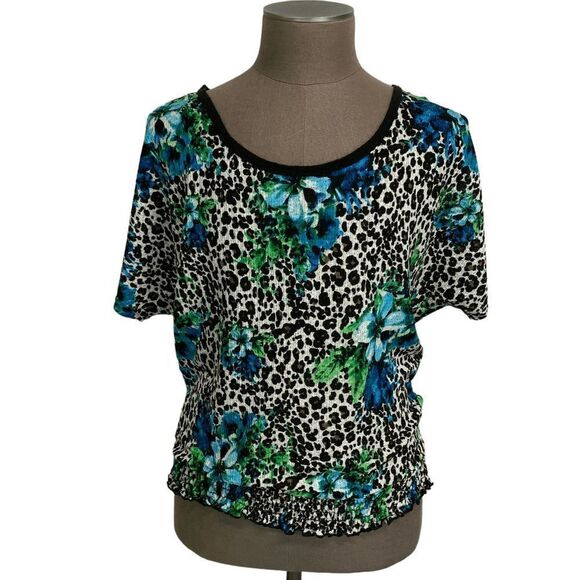 Urban Mix Junior's size 2X Black white animal Print floral short sleeve blouse - Picture 2 of 14
